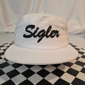 Snapback Hat White Carrier Sigler‎ Thermostat Set to Vacation Mode